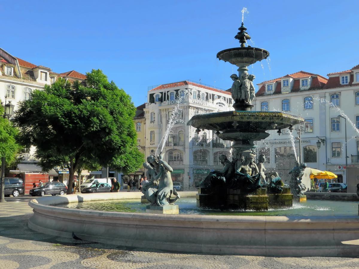 Go Native Lisbon - Principe Real Apartment Bagian luar foto